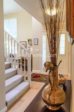 16834 SW Cambridge Dr - Photo 3 of 32