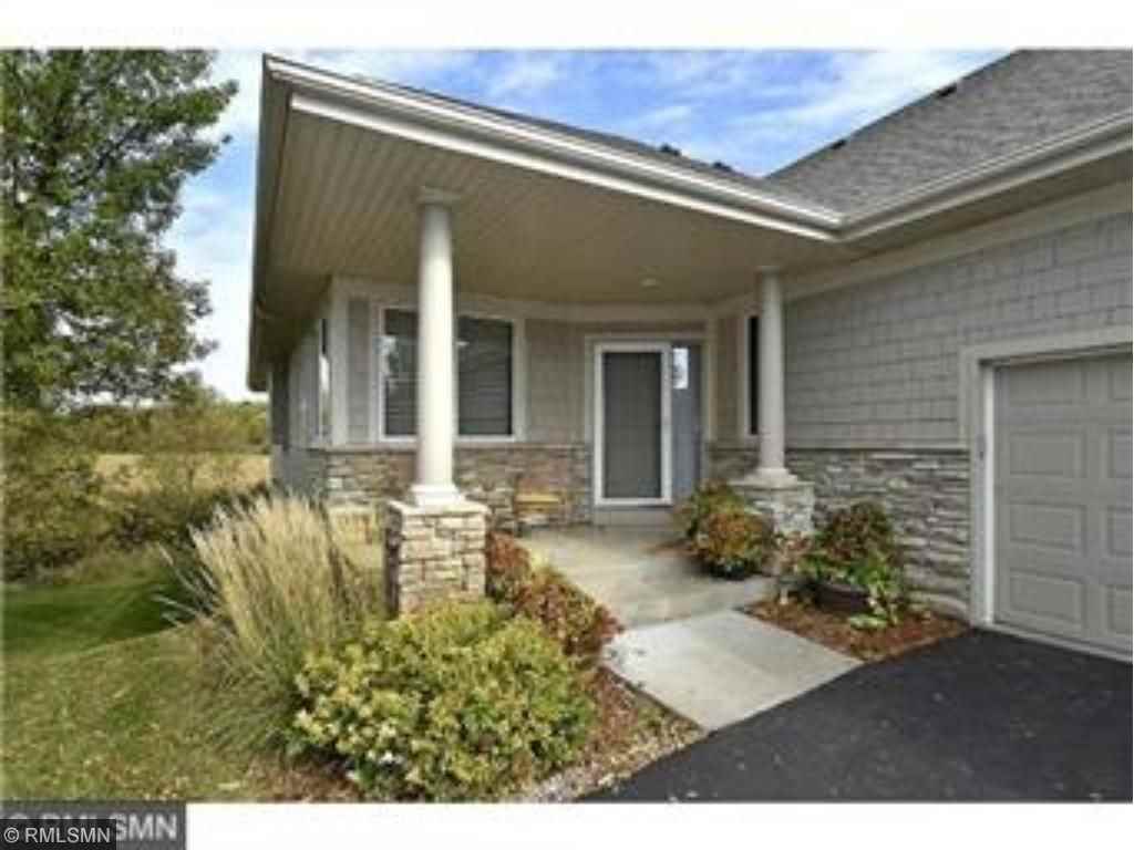 2462 Sandstone Ln - Photo 2 of 17
