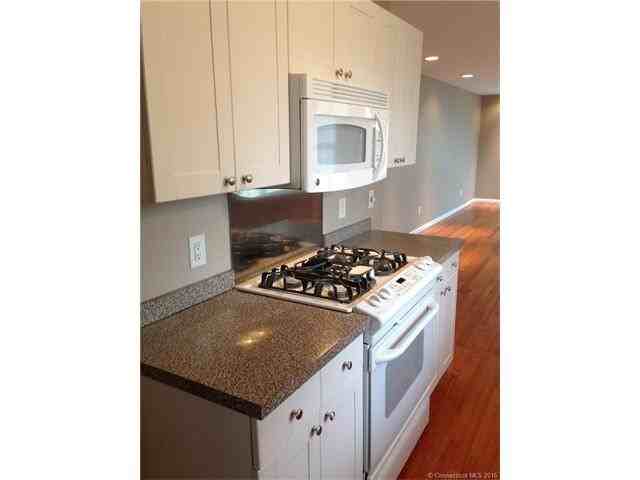 495 Fort Hale Rd - Photo 2 of 23