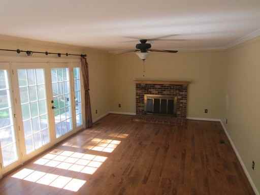 27 Bridgeport Cir - Photo 2 of 27