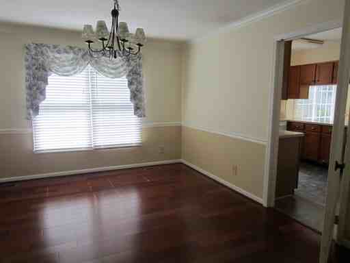 27 Bridgeport Cir - Photo 3 of 27