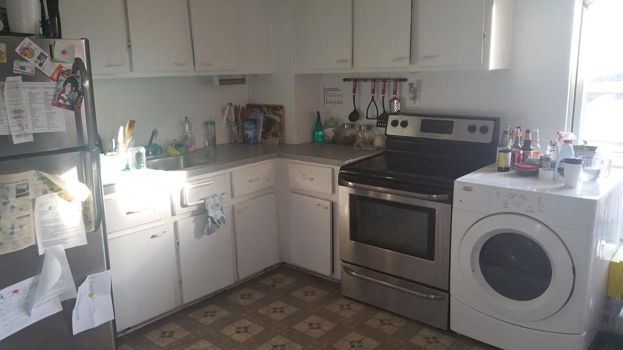 1427 Rue Aylwin - Photo 2 of 13