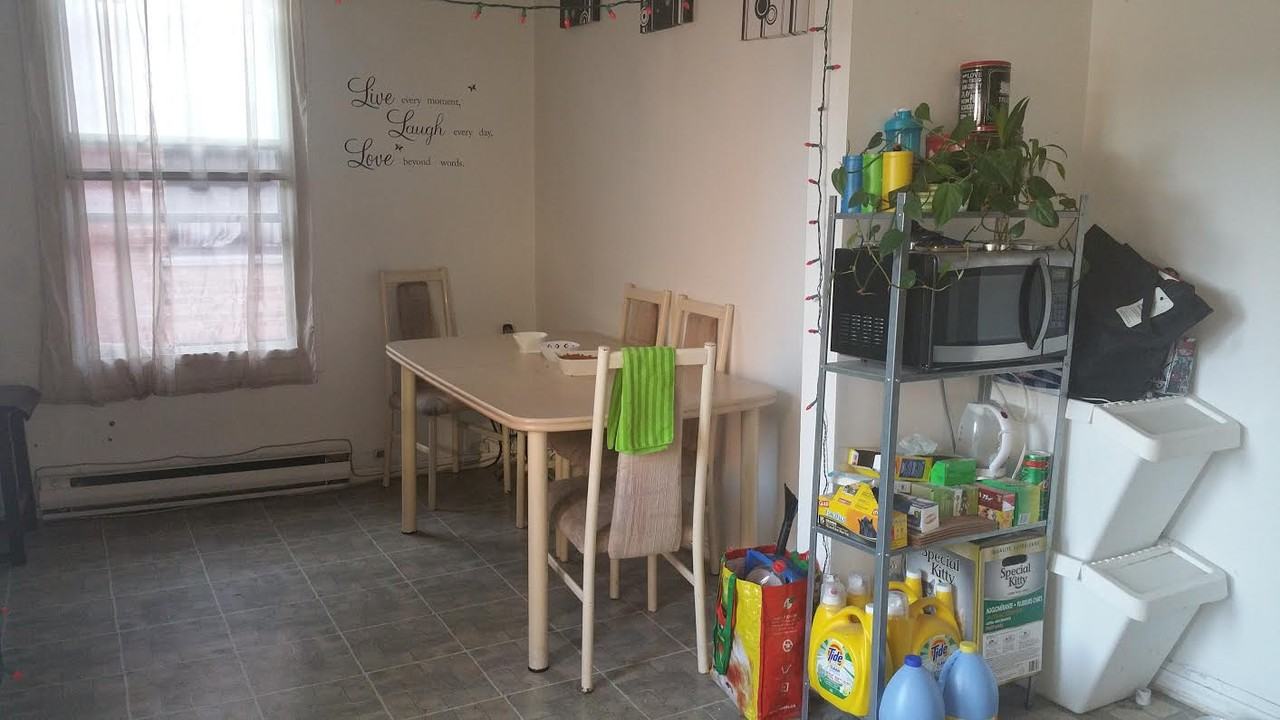 1427 Rue Aylwin - Photo 3 of 13