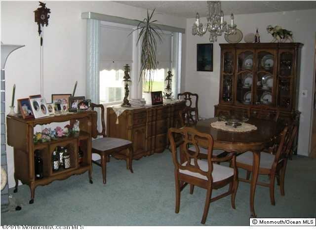 15 St Tropez Ct - Photo 3 of 9