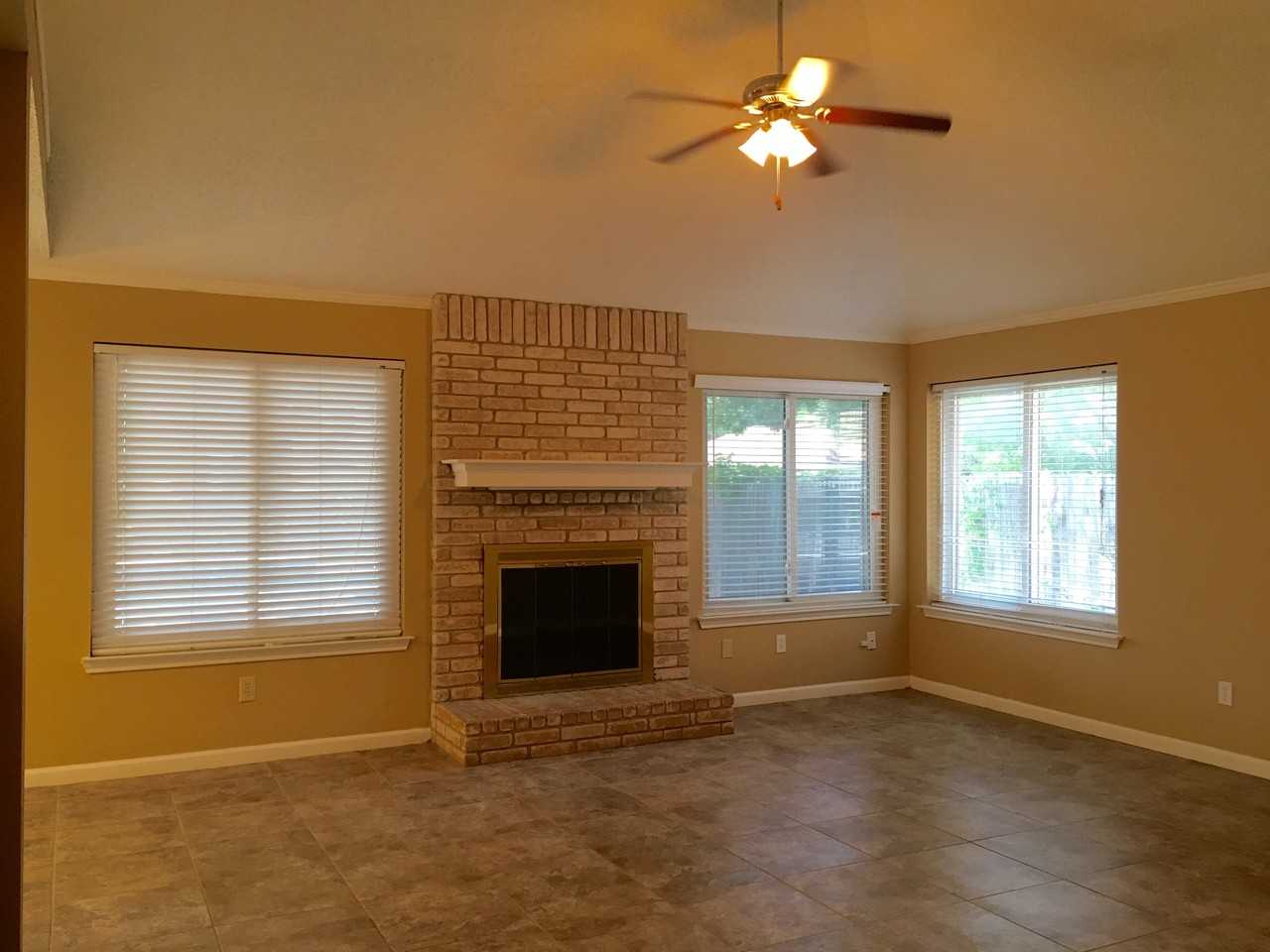 3209 Auburn Dr - Photo 2 of 21