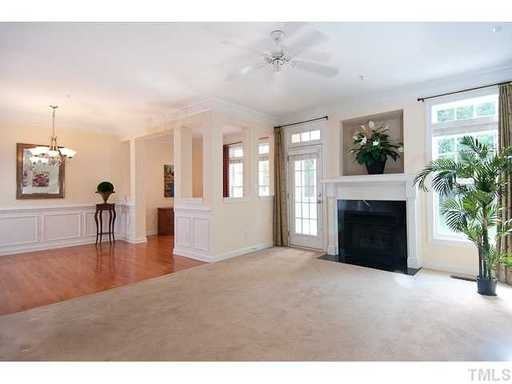 107 Jones Creek Pl - Photo 2 of 9