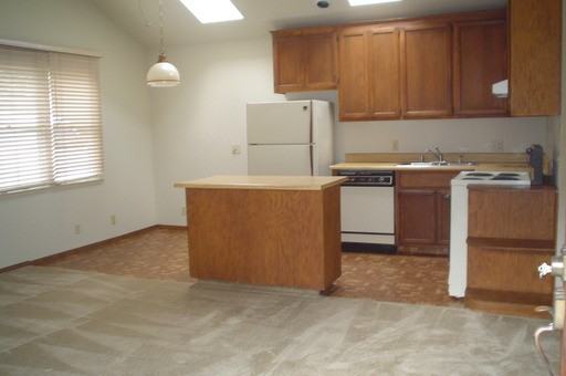 12 Montgomery St - Photo 2 of 6