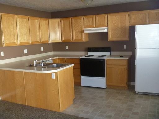 134 W 2525 N - Photo 2 of 12