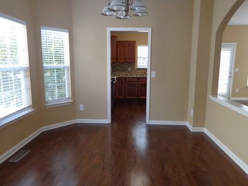 141 Claybrook Ln - Photo 2 of 12