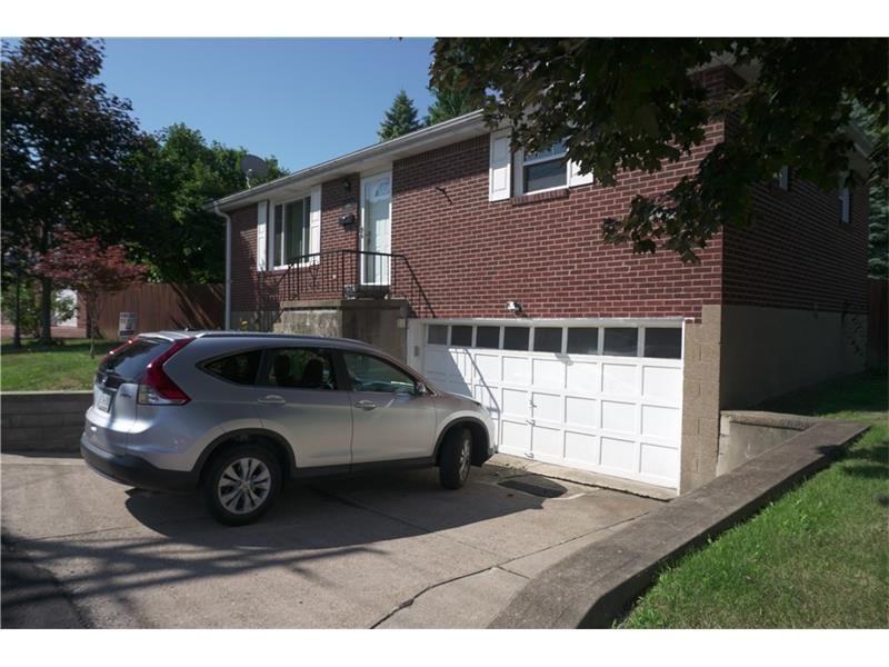 4606 Allied Way - Photo 3 of 19