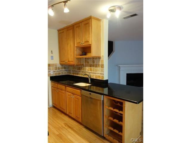 170 Forest St #14 - Photo 3 of 18