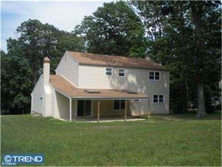 1110 Doris Ln - Photo 2 of 12