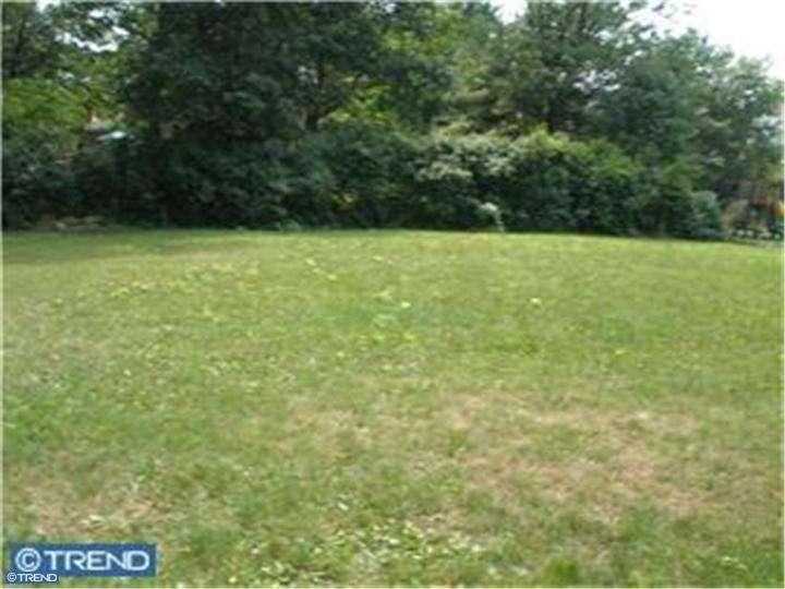 1110 Doris Ln - Photo 3 of 12