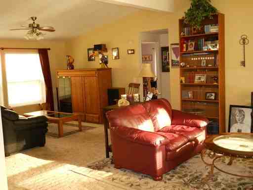 201 16th St - Photo 3 of 19