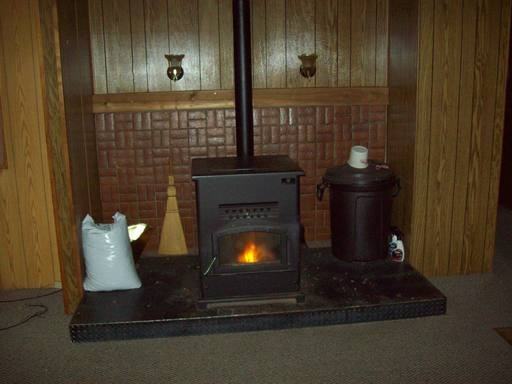 1613 Lakeside Dr - Photo 2 of 19