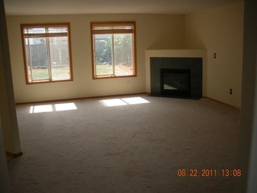 18705 SE 17th St - Photo 2 of 8