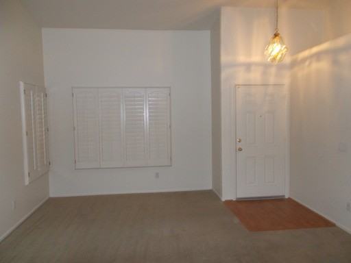 966 W Leah Ln - Photo 2 of 13