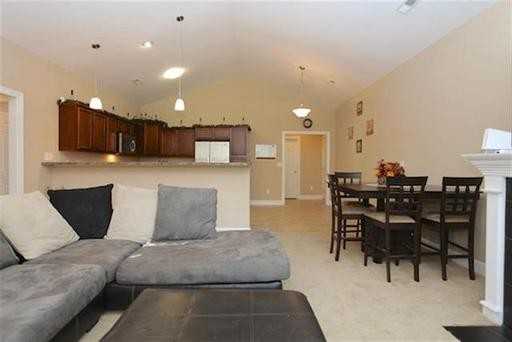 132 Hawks Point Rd - Photo 2 of 13