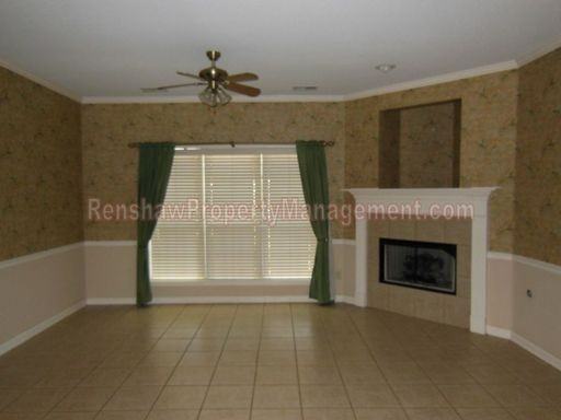 4841 Maggie Oaks Cove - Photo 3 of 34