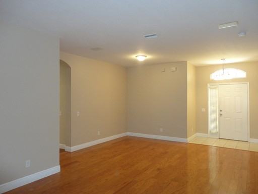 12033 Northumberland Dr - Photo 3 of 17