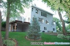 331 Deerfoot Trail - Photo 2 of 15