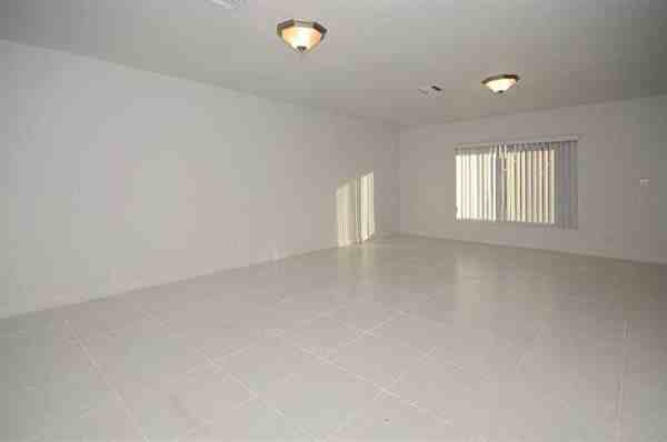 6187 Oak Royal Dr - Photo 3 of 6