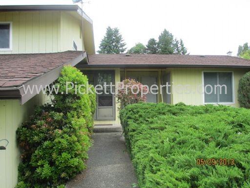 920 Callahan Dr - Photo 2 of 12