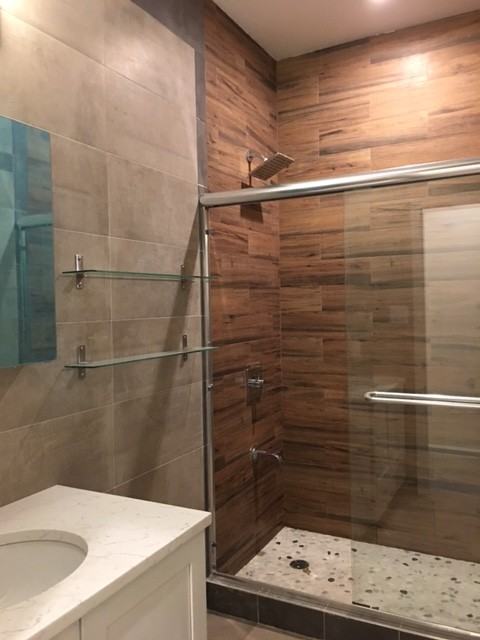 18-82 Madison Street