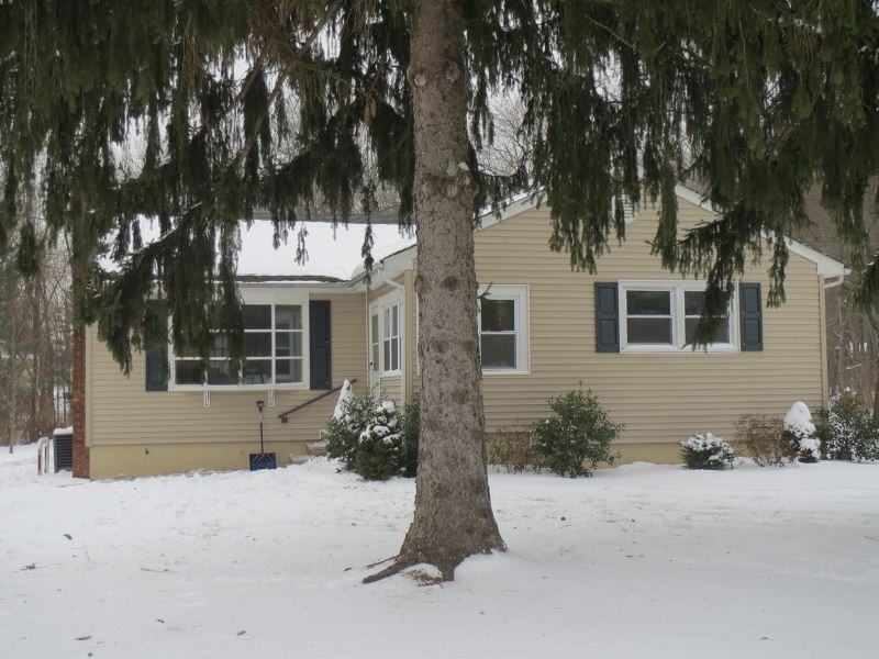 5 Eden Ln - Photo 2 of 10