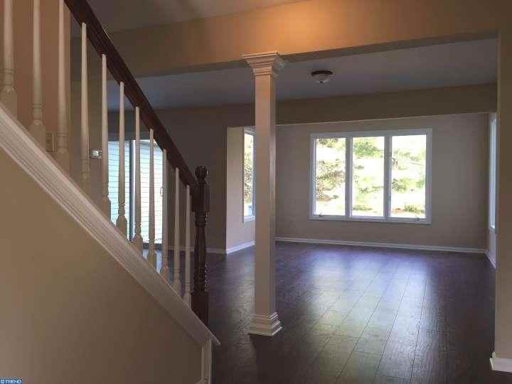 102 Krista Ct - Photo 2 of 22