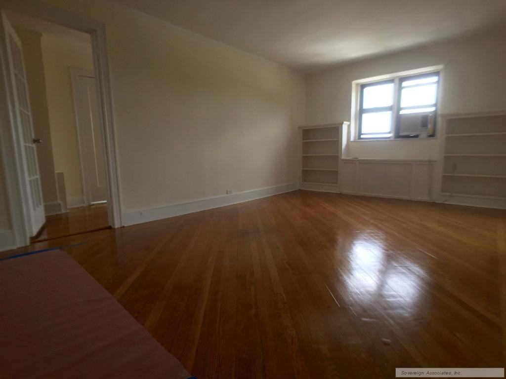 21 Fifth Ave #65