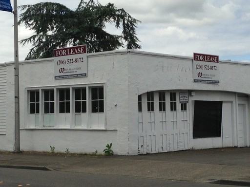 1023 Bronson Way S - Photo 2 of 11