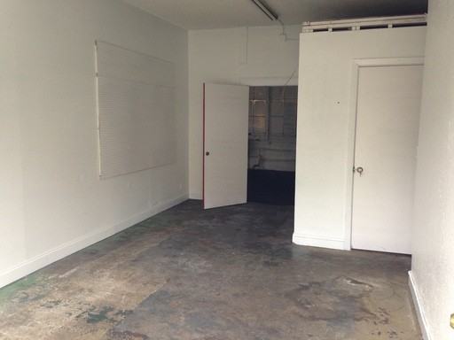 1023 Bronson Way S - Photo 3 of 11