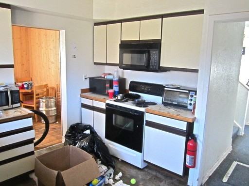 301 Baseline Rd - Photo 3 of 11