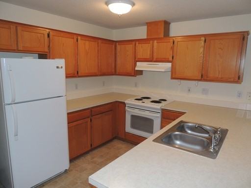 2388 SE Kane Ave - Photo 3 of 14