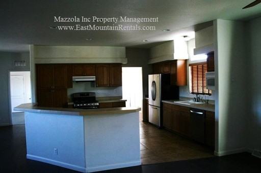 12 Hobart Rd - Photo 2 of 10