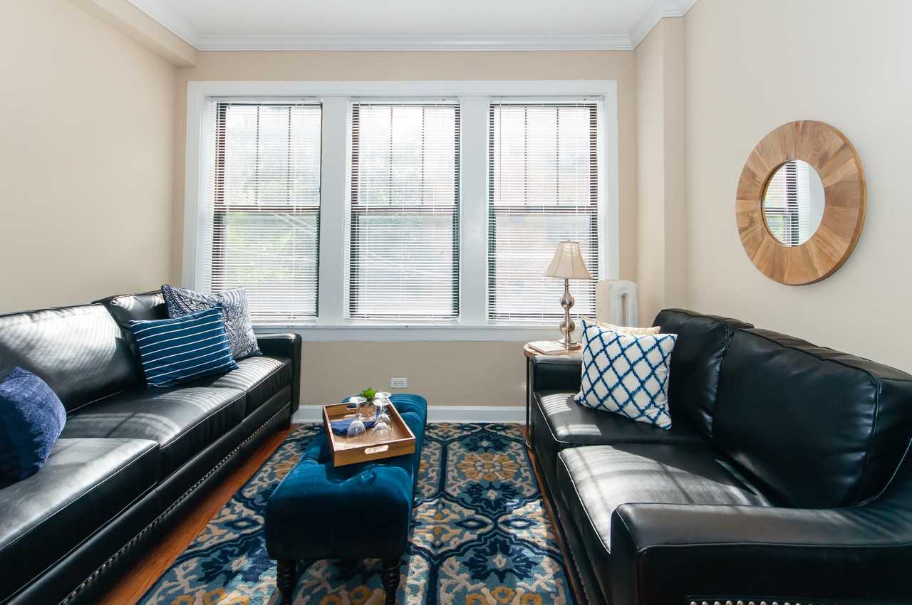 2828 North Pine Grove Avenue #203