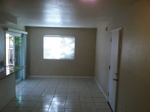 1651 Point Loma Ct - Photo 3 of 4