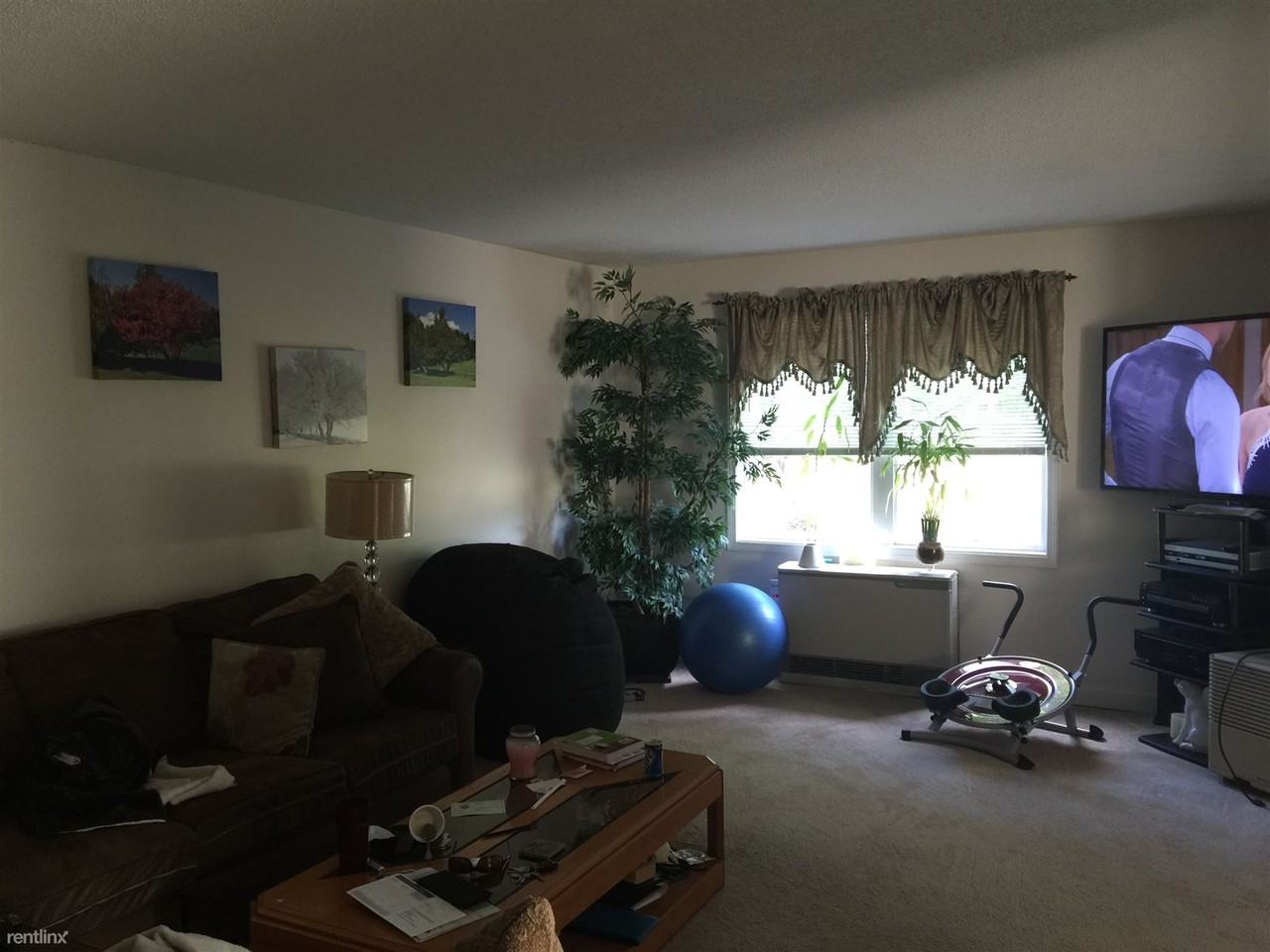 109 N Twin Oaks Terrace
