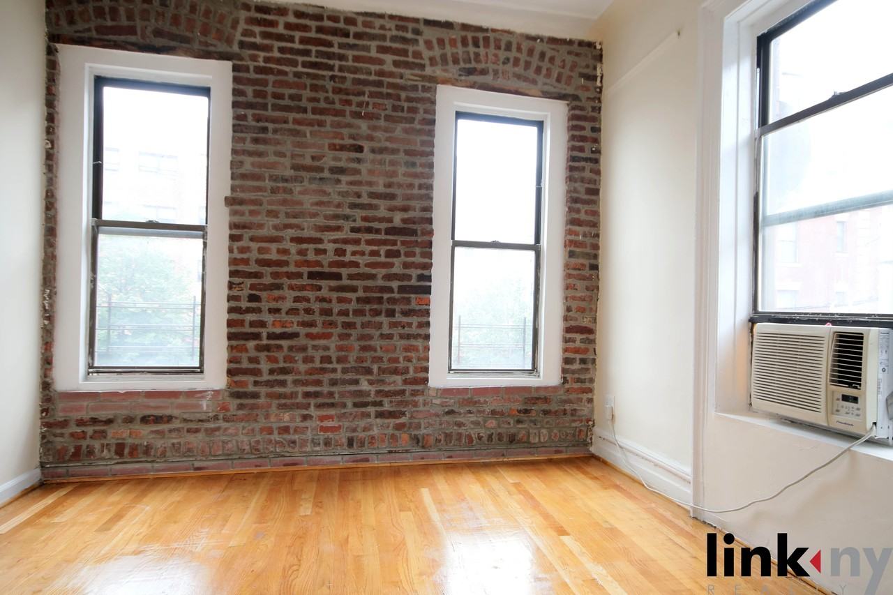 689 East 189th Street 6 - Photo 3 of 6