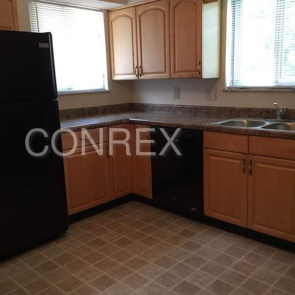 11631 Geneva Rd - Photo 2 of 13