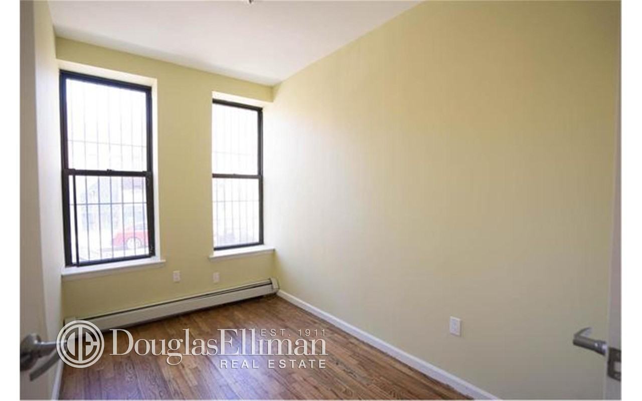 11233 Ocean Dr #1C - Photo 3 of 4