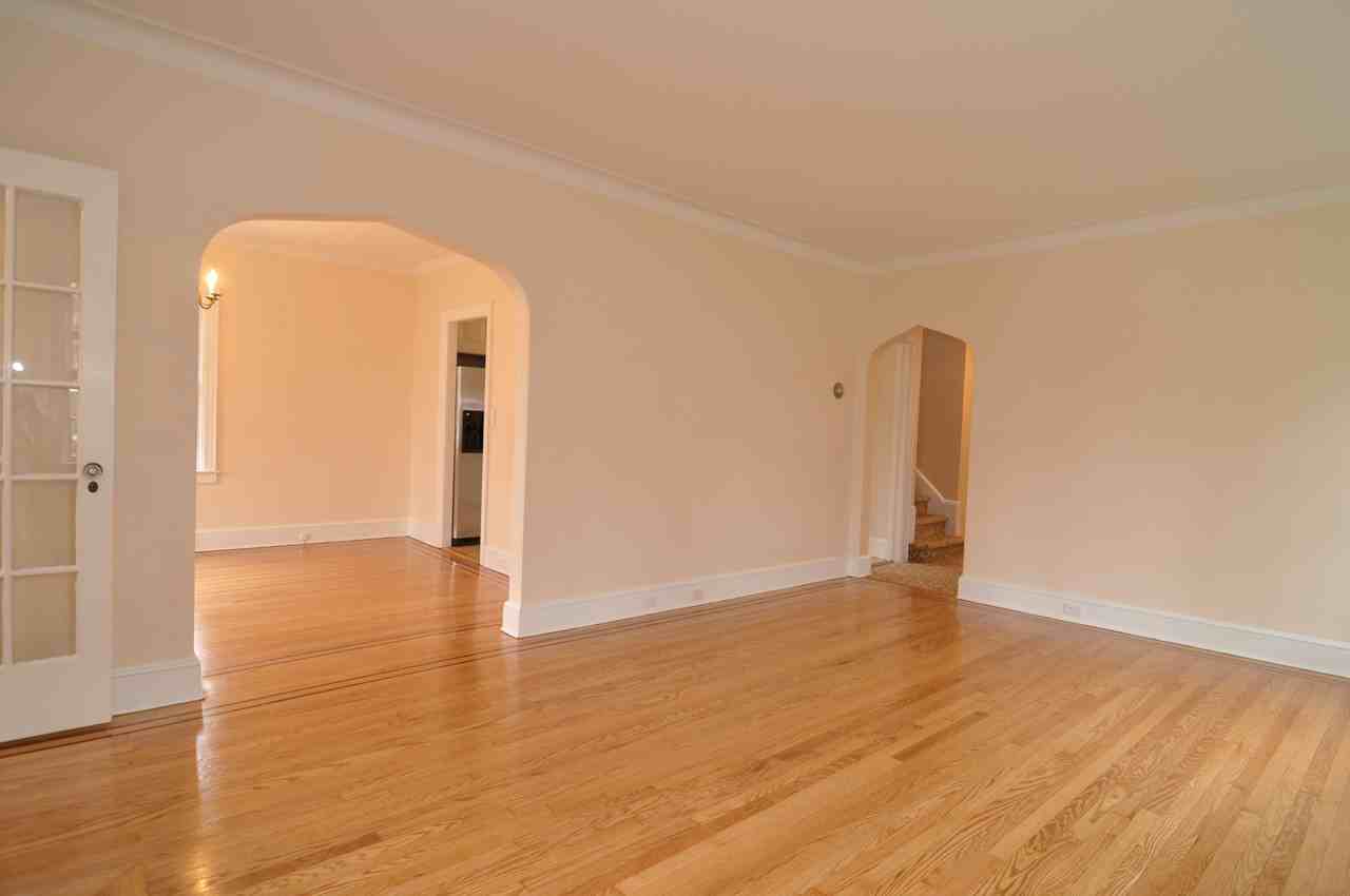 110 New Hyde Park Rd - Photo 3 of 14