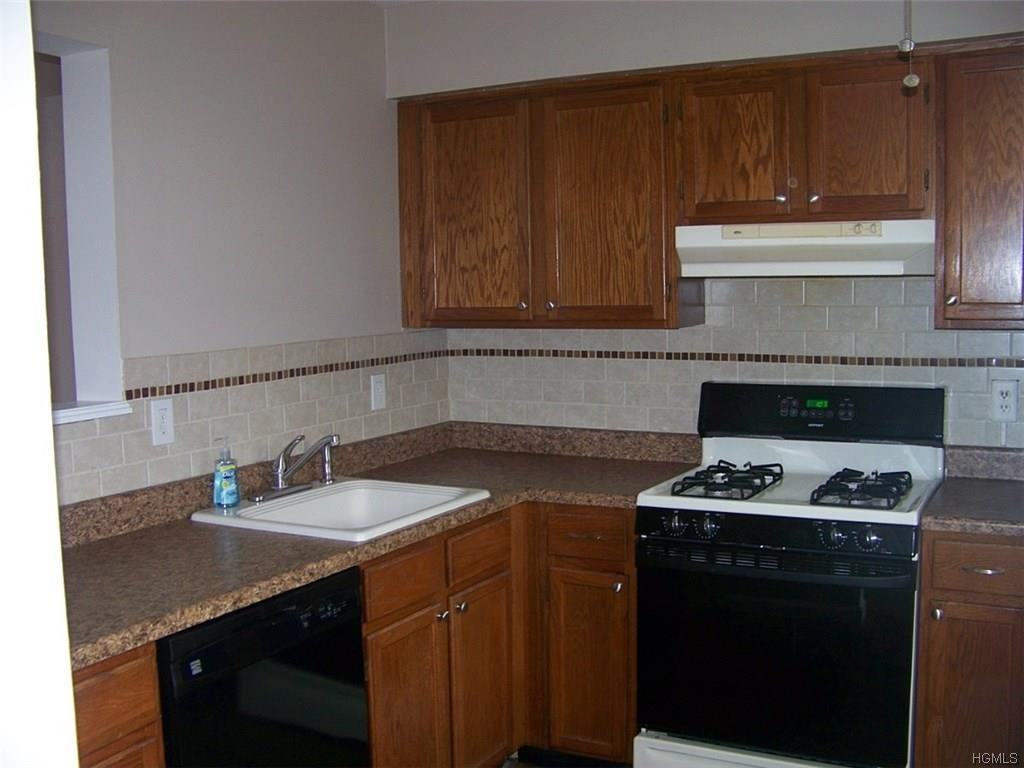 416 Rakov Rd - Photo 2 of 15