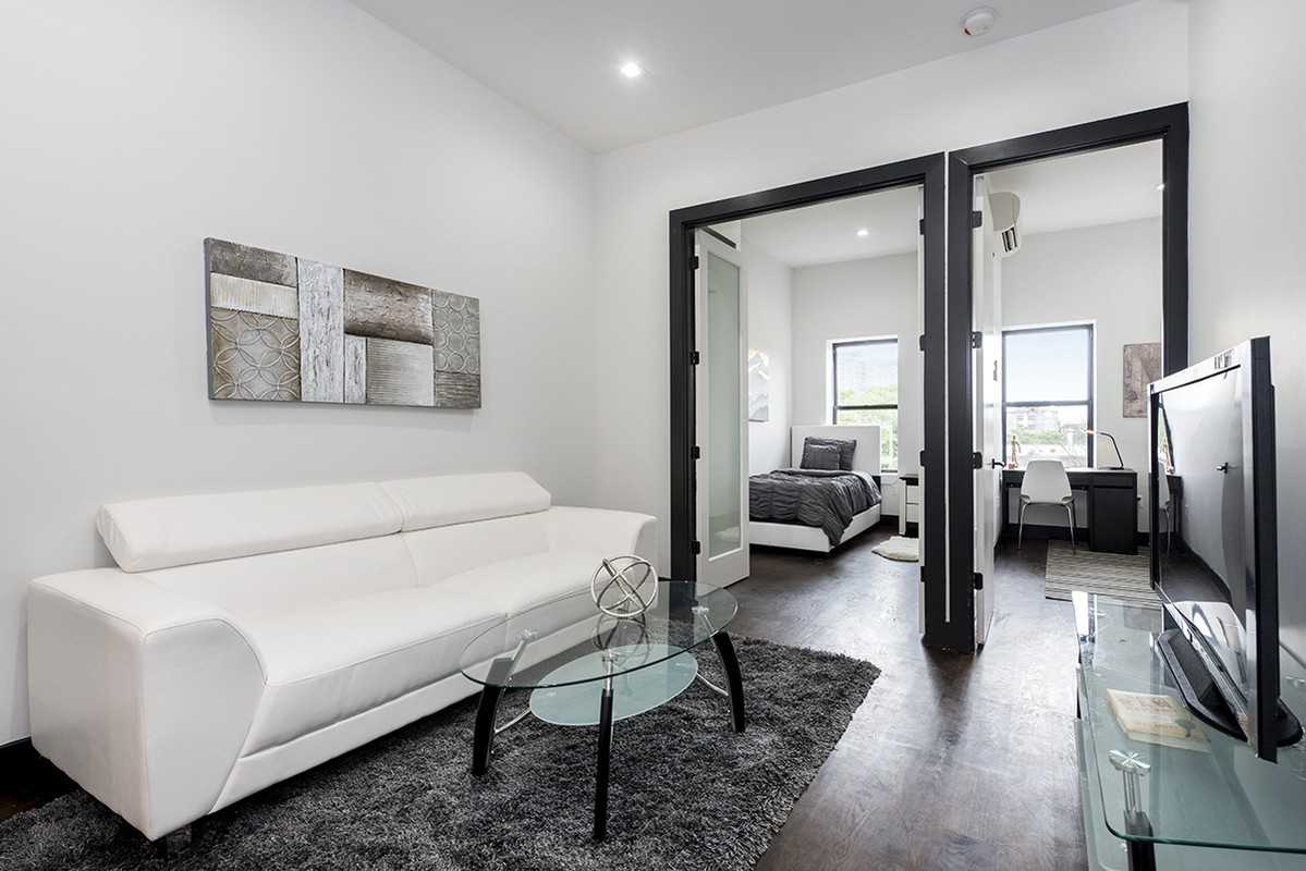 205 Johnson Avenue #2B