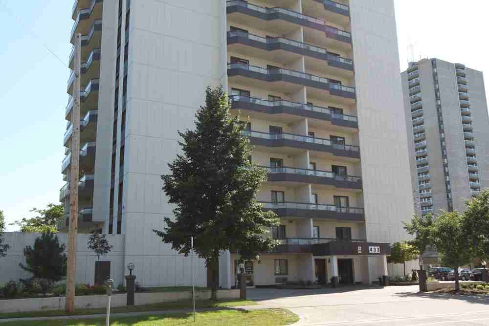 433 King St - Photo 2 of 16