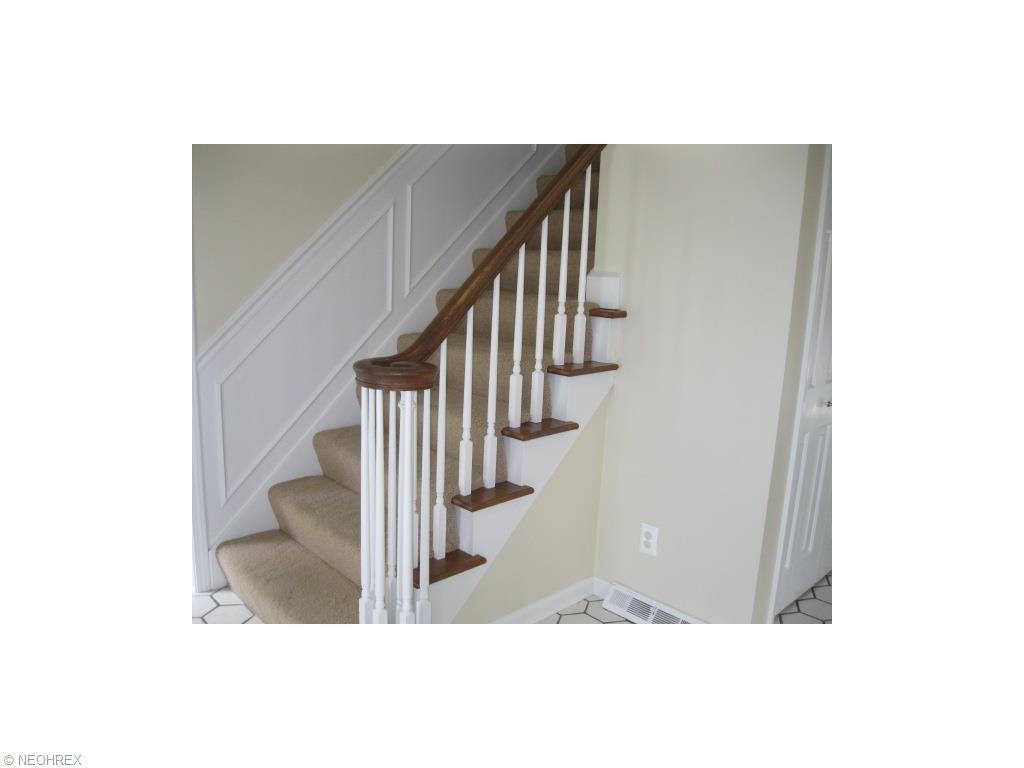 2736 Stonebridge Ct - Photo 3 of 25