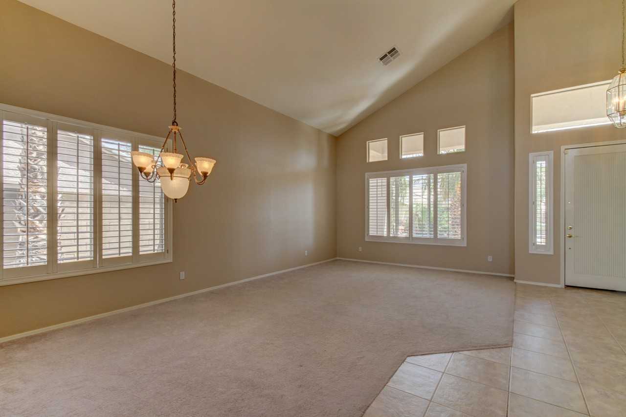 6758 W Cottontail Ln - Photo 3 of 33