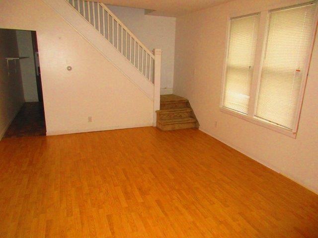 319 7th St - Photo 3 of 13