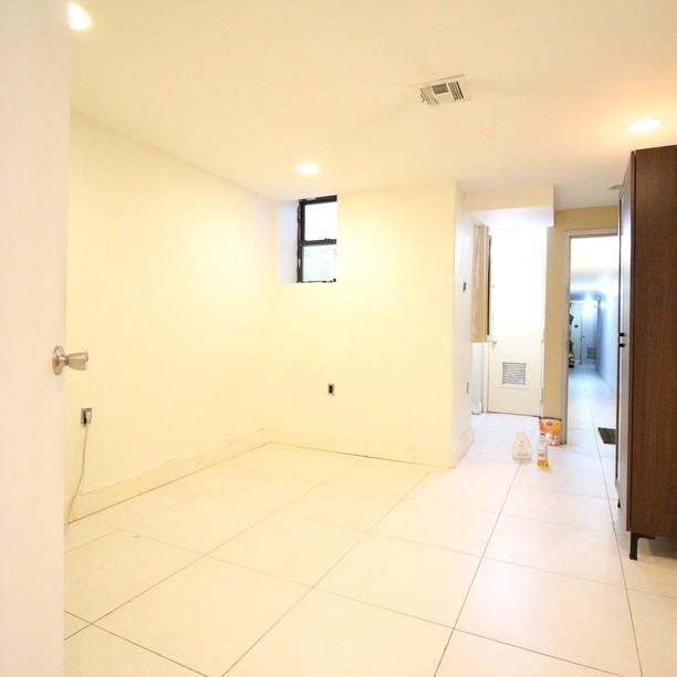 885 Saint Johns Place #8b